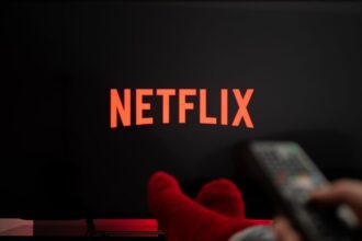 Bad news for Netflix users, these users will no longer be able to watch offline content - India TV Hindi