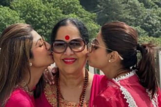 Before Mother's Day, Shilpa Shetty came to visit Vaishno Devi with her mother, wished in a special way by sharing photos.