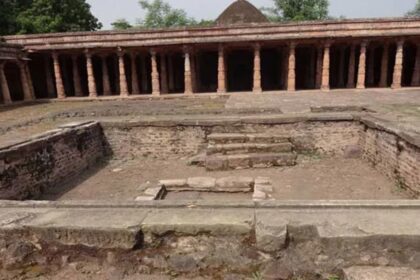 Bhojshala: Idols of Lord Shiva, Ram and Krishna found in Bhojshala's ASI survey!, Hindu side claims, Lord Shiva Lord Ram and Lord Krishna idols found in Bhojshala claims Hindu side as ASI survey continues