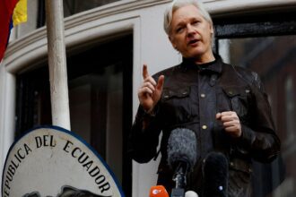 Big relief to Julian Assange, British court grants exemption to appeal against extradition - India TV Hindi