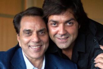 Dharmendra was surprised to see Bobby's fan following, said such a thing, the actor was overjoyed - India TV Hindi