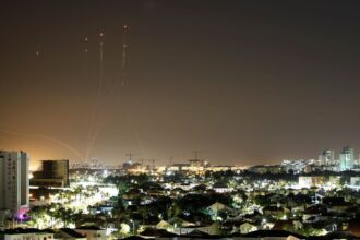 Hamas again repeated the attack on Israel like 7 October, fired hundreds of rockets in Tel Aviv - India TV Hindi