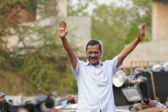 'If people press the lotus button...', Kejriwal said - I will have to go to jail again
