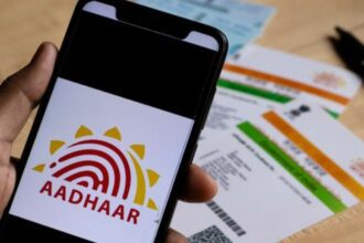 If the number linked to Aadhaar has been switched off then add a new number like this, the work will be done in a few rupees - India TV Hindi