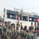 Major accident in Giridih, bus full of soldiers crashes, one dead, many injured