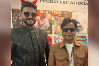 Nirahua- After Amrapali, now Bhojpuri star Pradeep Pandey created a stir in France, trailer of the actor's film shown abroad.