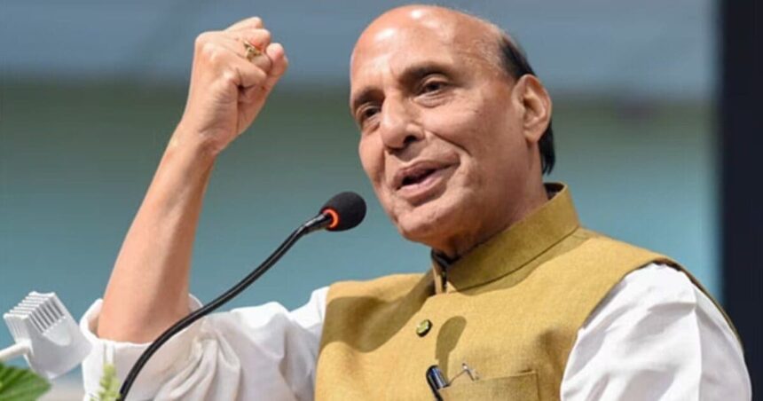 Rajnath told News18 - Bapu's words will come true, Congress may be dissolved in this election.