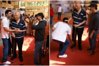 Ranbir Kapoor touched Prem Chopra's feet and hugged him on seeing him at the polling booth - India TV Hindi