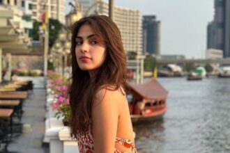 Rhea Chakraborty enters the second chapter of her life!  SSR shared photo before death anniversary, wrote cryptic caption