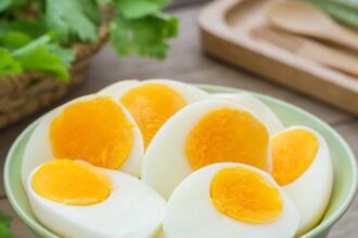 Should one eat eggs daily in summer or not?  Is it harmful to do so, know the expert's opinion