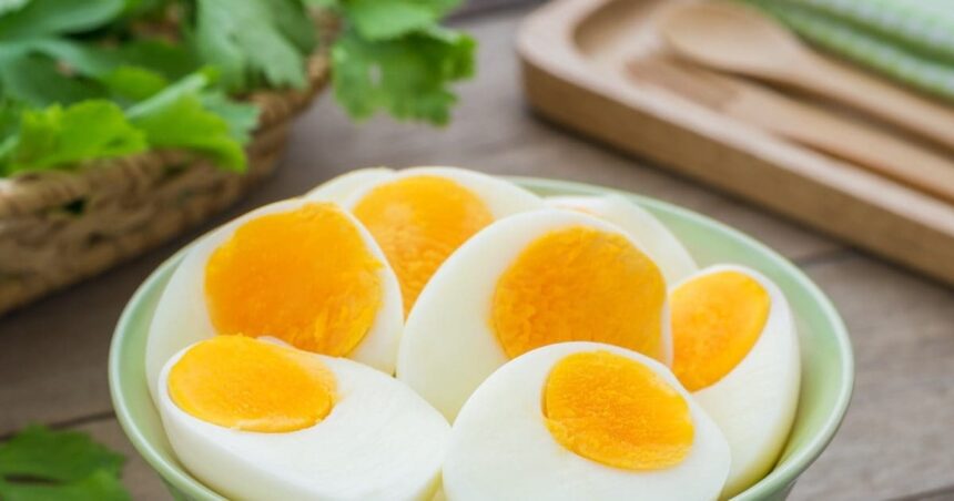Should one eat eggs daily in summer or not?  Is it harmful to do so, know the expert's opinion