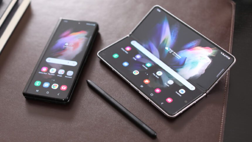 There will be a big change in Samsung's foldable phone, this special feature will be available for the first time - India TV Hindi