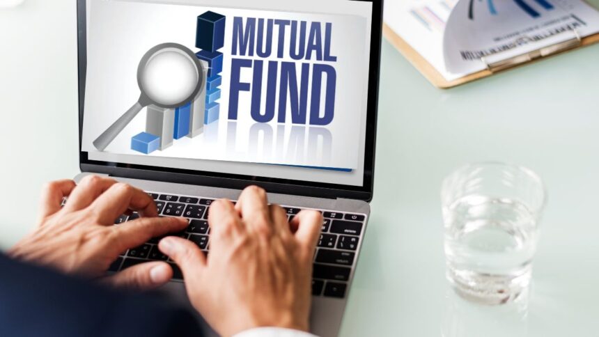 These 3 mutual fund schemes transform investors from lakhpati to crorepati, know how 1 lakh became 1 crore - India TV Hindi
