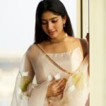 This is how South's natural beauty Sai Pallavi became a star from a doctor, made a record from the very first film - India TV Hindi