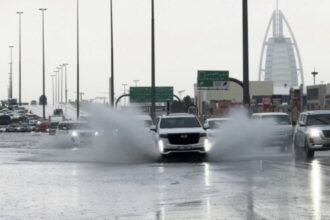 Torrential rains and severe storm again enter UAE, many flights canceled - India TV Hindi