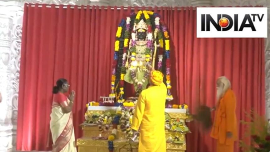 VIDEO: President Draupadi Murmu visited Lord Ramlala in Ayodhya, participated in Maha Aarti at Saryu Ghat - India TV Hindi