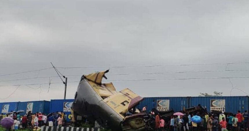 Kanchanjunga Express Accident: Why could the emergency brake not be applied in the goods train?