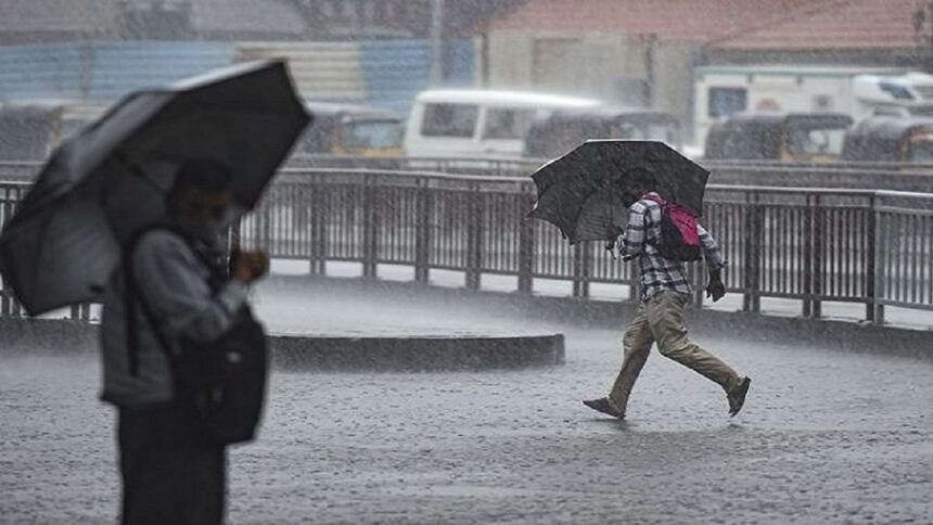 Monsoon advances after 10 days of halt, heavy rain alert in 11 states - India TV Hindi