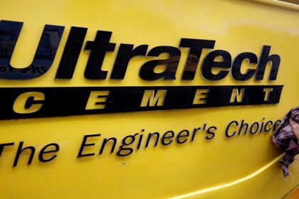 UltraTech Cement to buy 23% stake in India Cements for ₹1,885 crore - India TV Hindi