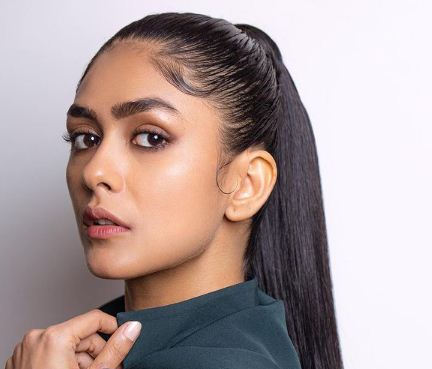 Role of 'Toofan' made me strong, confident: Mrunal Thakur