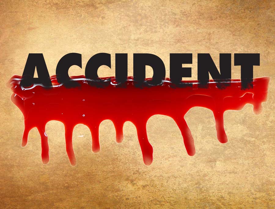 Maharashtra: Two killed in a horrific road accident, bike caught fire