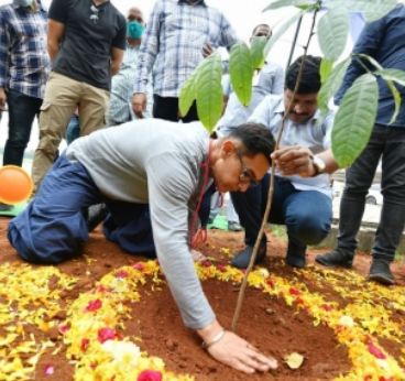 Aamir Khan took part in Green India Challenge