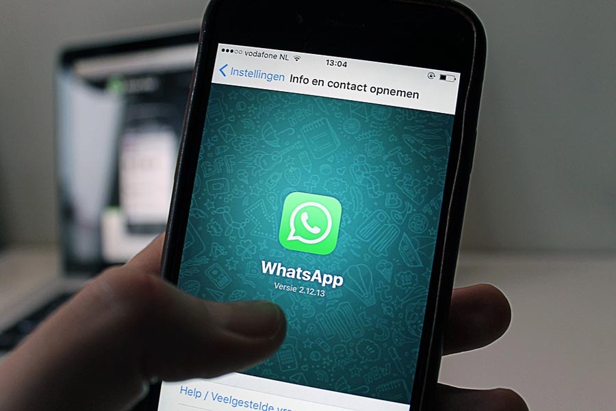 Chatting for hours on WhatsApp without being seen online, follow this trick