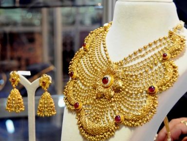 Gold price is close to 48 thousand per 10 grams, silver 70 thousand per kg