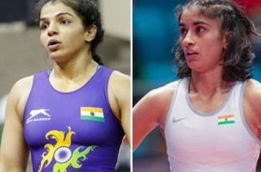 On Vinesh's exit from Olympics, Sakshi said, I could not hold back my tears