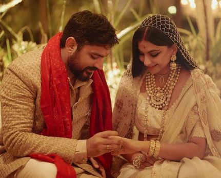 Rhea Kapoor shares wedding picture