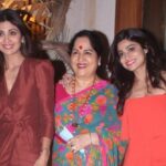 Shilpa Shetty's mother booked for cheating in Lucknow