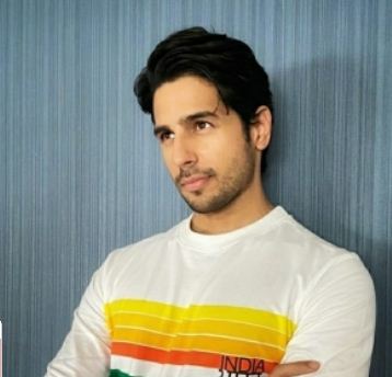 Sidharth Malhotra: I would have loved to be in the army like my grandfather