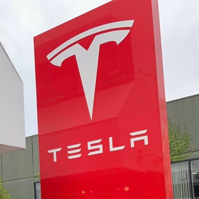 So will a completely 'self-driving' vehicle not be possible?  Know what Tesla has to say
