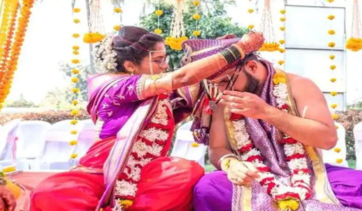 Unique Wedding: Know why the bride also wore her groom's mangalsutra!