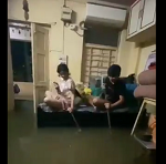Viral Video: When the water filled the house, the children started running the boat