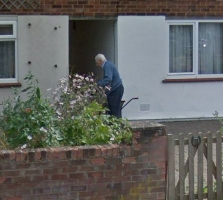 Father died three years ago, was seen doing gardening on Google Map