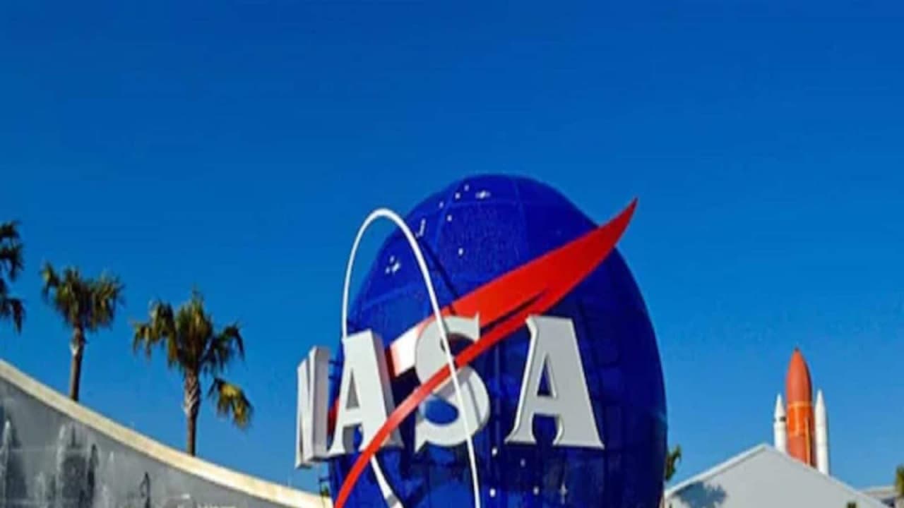 Priests are being recruited by NASA, help will be taken for special missions in space