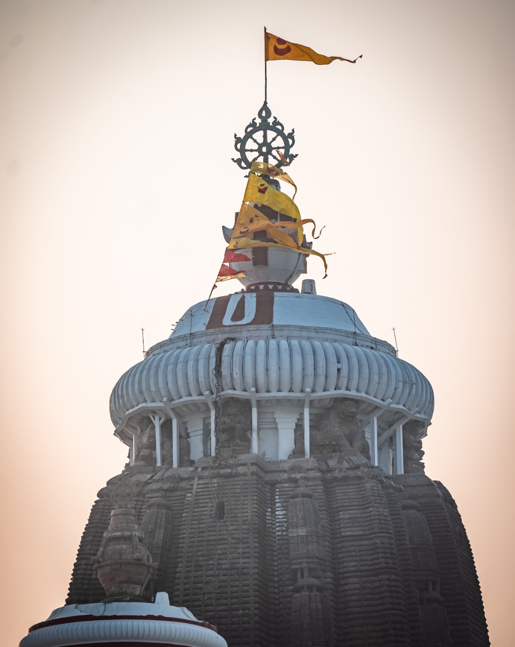 Birds or any aircraft do not fly over this temple, scientists are also troubled while searching for reasons