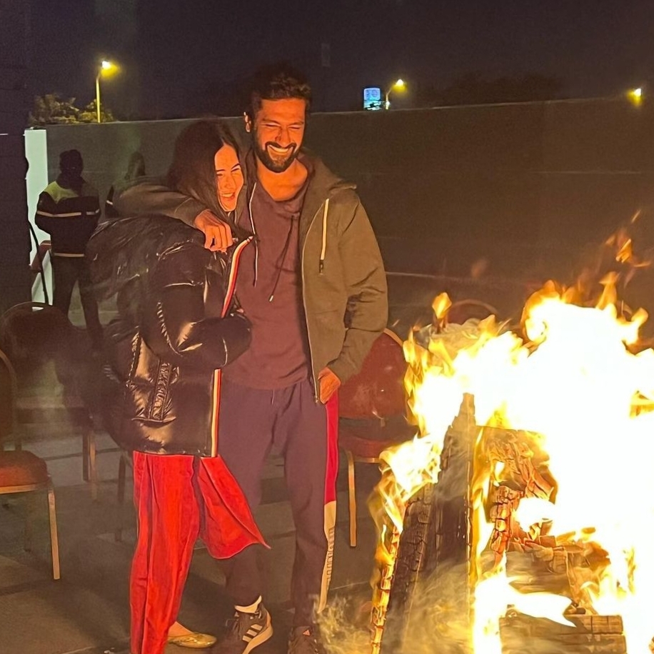 Vicky-Katrina celebrated Lohri together, shared a picture on social media