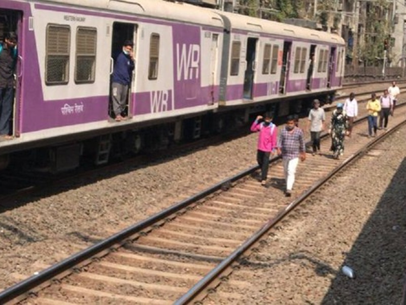 Bijli Sankat: अब मुंबई में बिजली संकट, ट्रेनें भी थम गईं, जानिए कारण और ताजा अपडेट