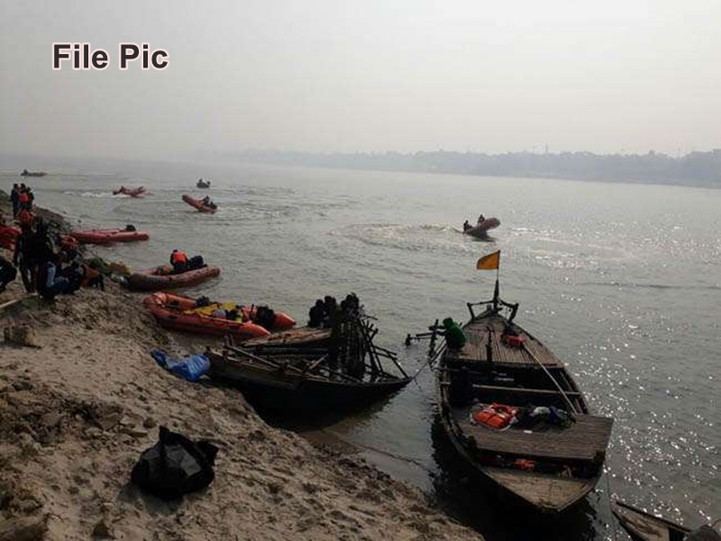 Jharkhand: जामताड़ा के पास बराकर नदी में पलटी नाव, 16 से ज्यादा लोग डूबे, तलाश जारी