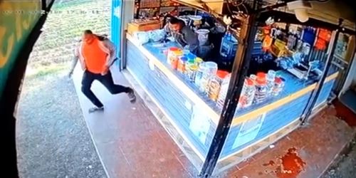 Maharashtra: When a drunk driver entered a grocery shop in Nashik with his car, watch video