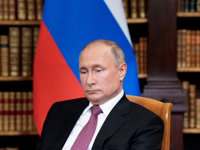 Russia-Ukraine Crisis: रूसी संसद ने राष्‍ट्रपति पुतिन को दी विदेश में बल प्रयोग की अनुमति