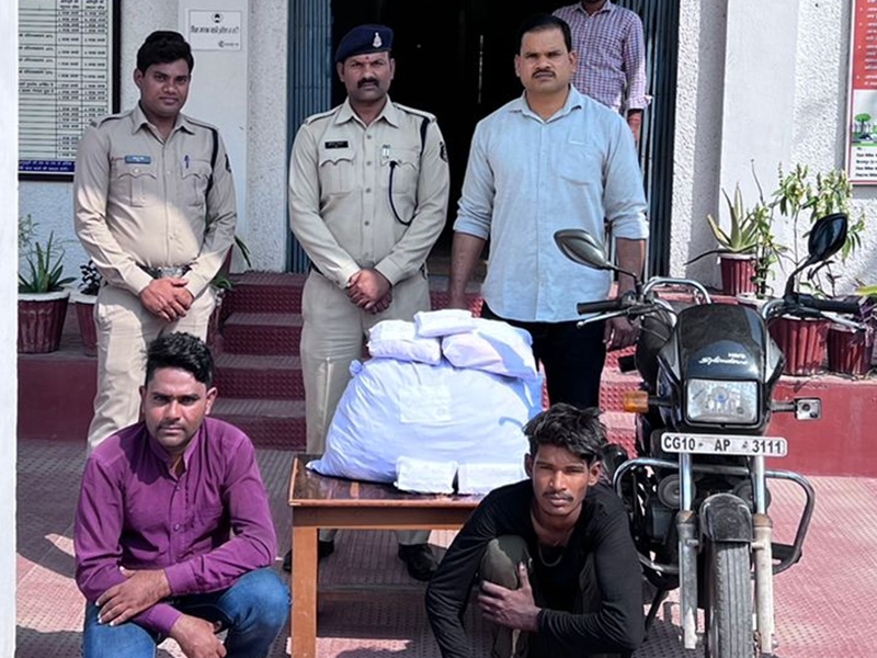 Bilaspur Crime News: 15 किलो गांजा लेकर खपाने जा रहे दो तस्कर पकड़ाए