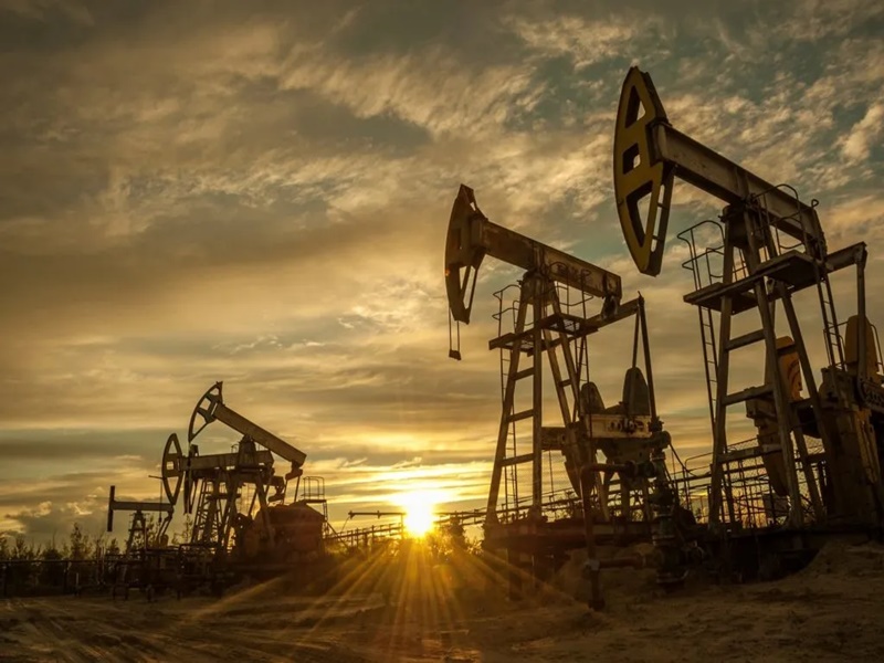 Crude Oil Price: 118 प्रति बैरल तक पहुंचा क्रूड ऑयल, देश में भी जल्द बढ़ सकती है पेट्रोल डीजल की कीमत