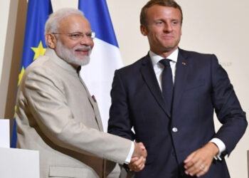 Indian PM, French Prez in regular touch with Ukraine, Russia: Shringla - India News in Hindi