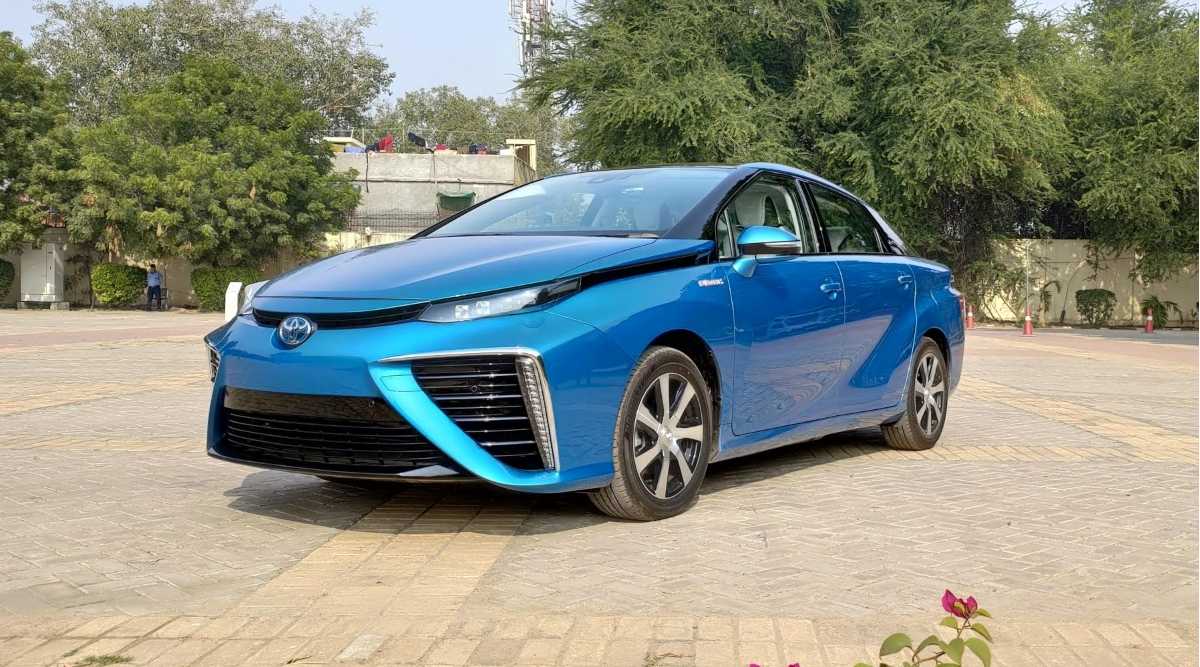 Hydrogen Fuel Car, Toyota, Nitin Gadkari,