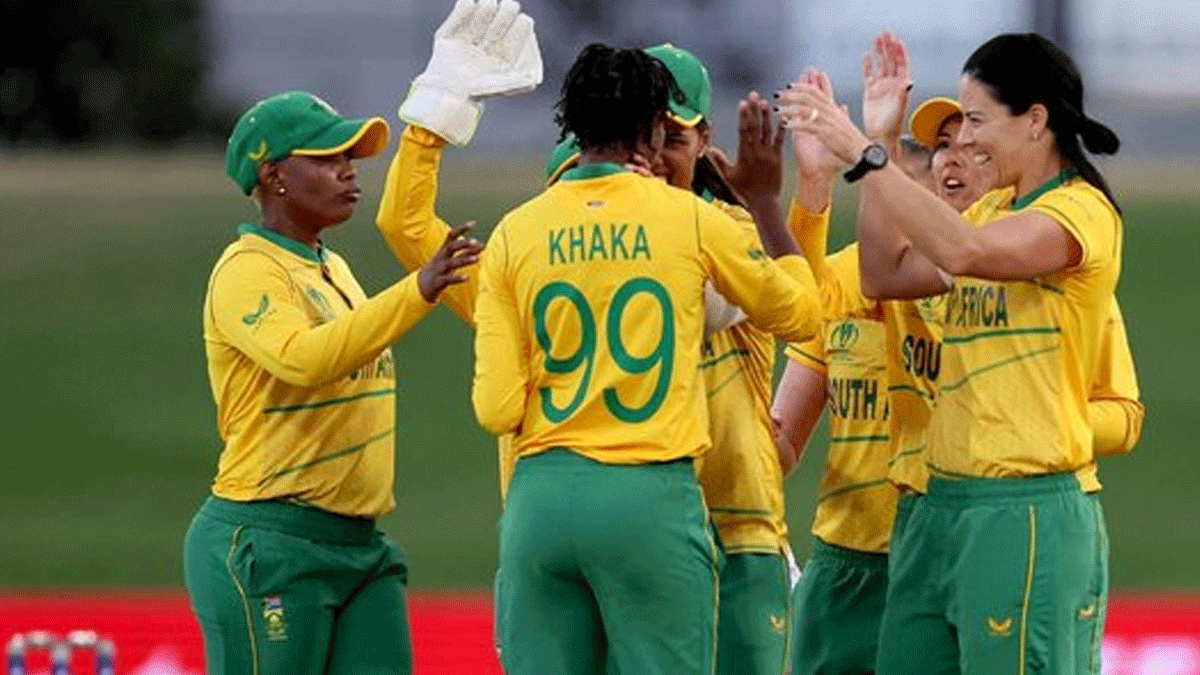 ICC Women's World Cup 2022 |  South Africa beat Pakistan by 6 runs.  Navabharat