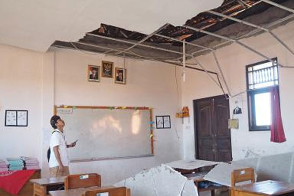 Powerful quake strikes Indonesia, no casualties - World News in Hindi