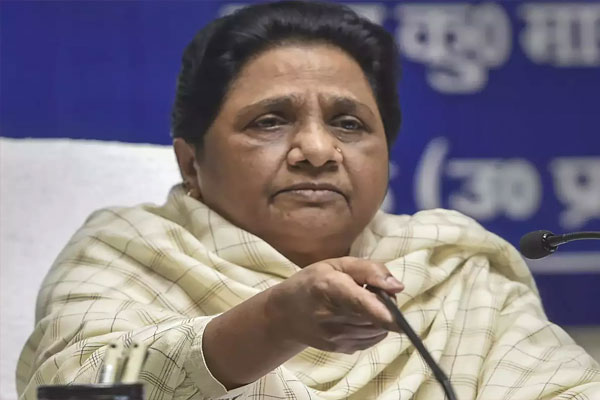 Mayawati accuses SP patron Mulayam Singh of having met BJP - Lucknow News in Hindi